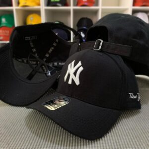 Boné New York - PRETO