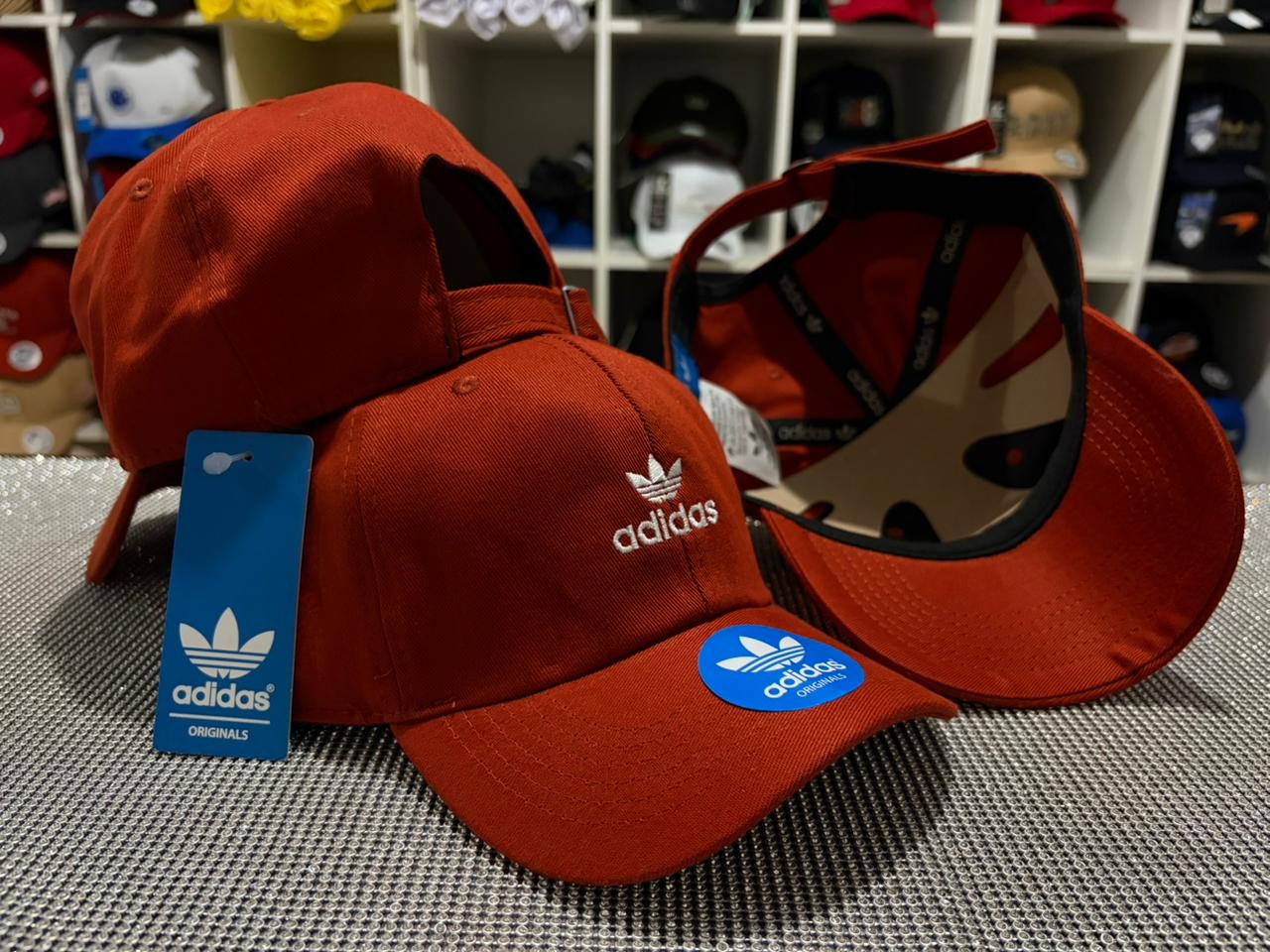 Boné Adidas Dad Hat - LARANJA